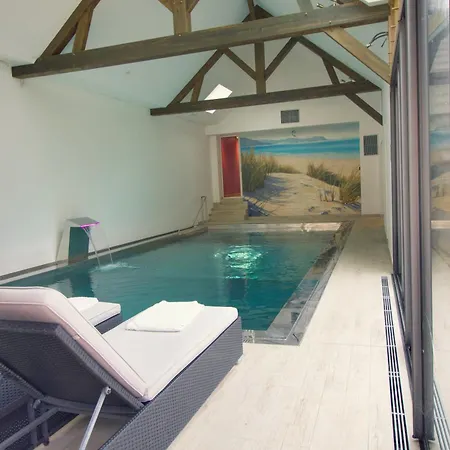 Le Clos Des Montants 3*