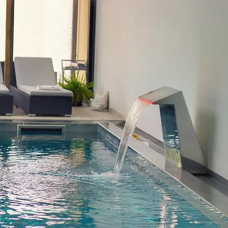 Le Clos Des Montants فندق مبيت وإفطار 3*